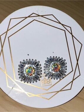 New bb Lila silver bling studs